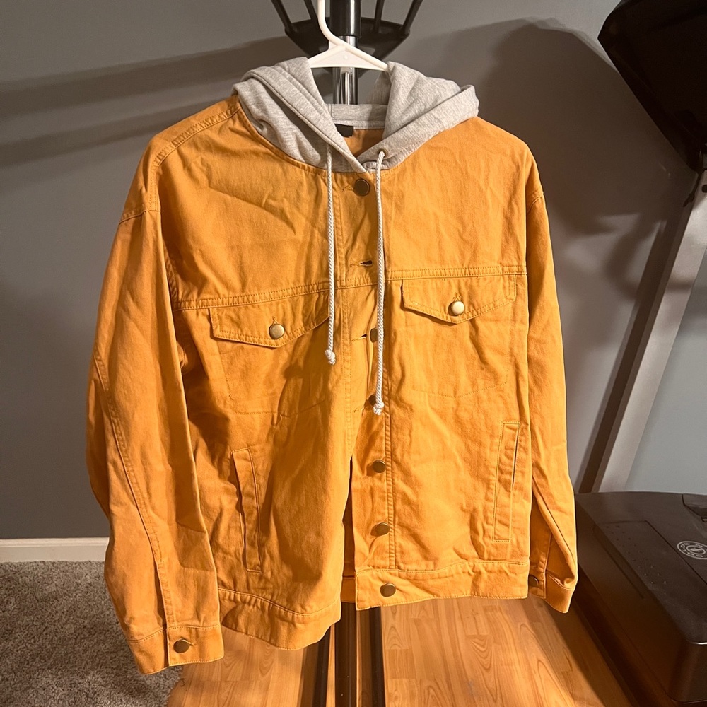 Forever 21 light brown/tan jacket with sweatshirt hoodie